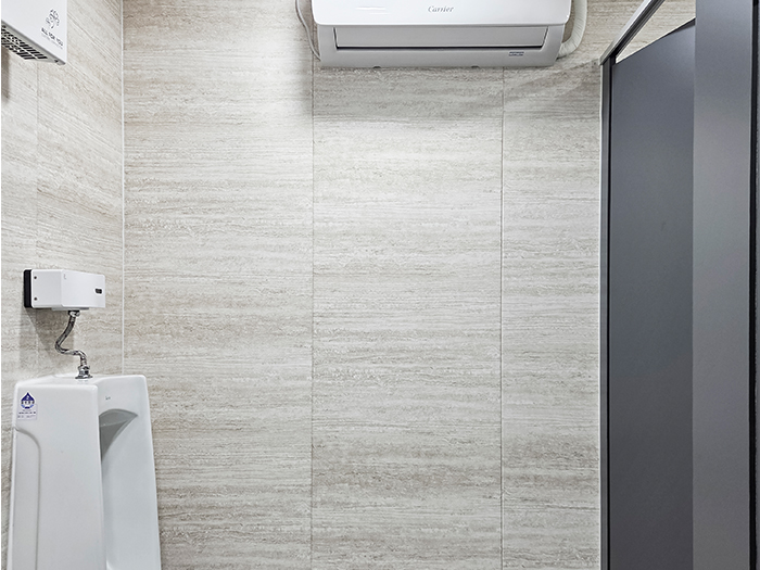 경상남도 진주시 빌딩 화장실 1.jpg