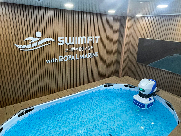 스윔핏 합성목재 데크 3.JPG