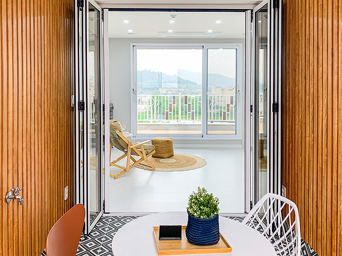 용정차운3차 합성목재 루바월 5.jpg