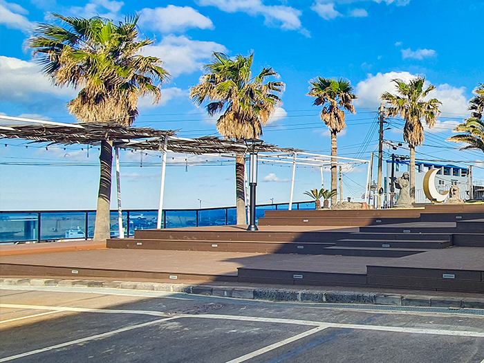 제주도 애월스테이 인 제주 합성목재 데크 3.JPG