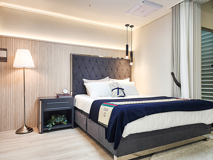 서울특별시 센트레빌 아스테리움 합성목재 루바월 3.jpg