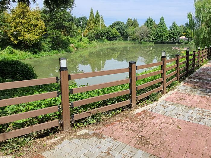 전라북도 전주시 전주대학교 합성목재 휀스 8.jpg