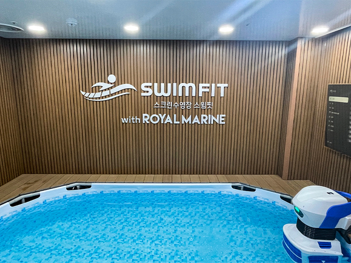 스윔핏 합성목재 데크 2.JPG