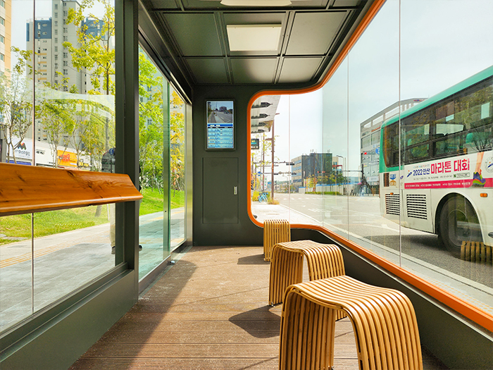 경기도 화성시 송산그린시티 버스정류장 합성목재 데크 5.jpg