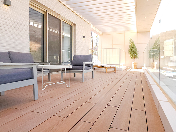 경기도 용인시 단독주택 합성목재 데크 2.JPG
