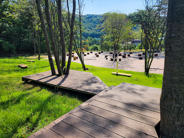 경기도 포천시 스테이수목원 합성목재 데크 7.JPG