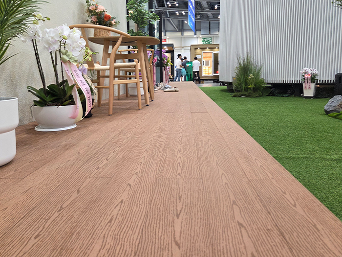 전시장 모델하우스 합성목재 데크 1.jpg