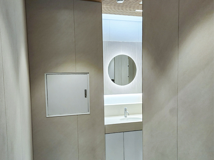 부산 자동차공장 직원화장실 N보드 3.jpg